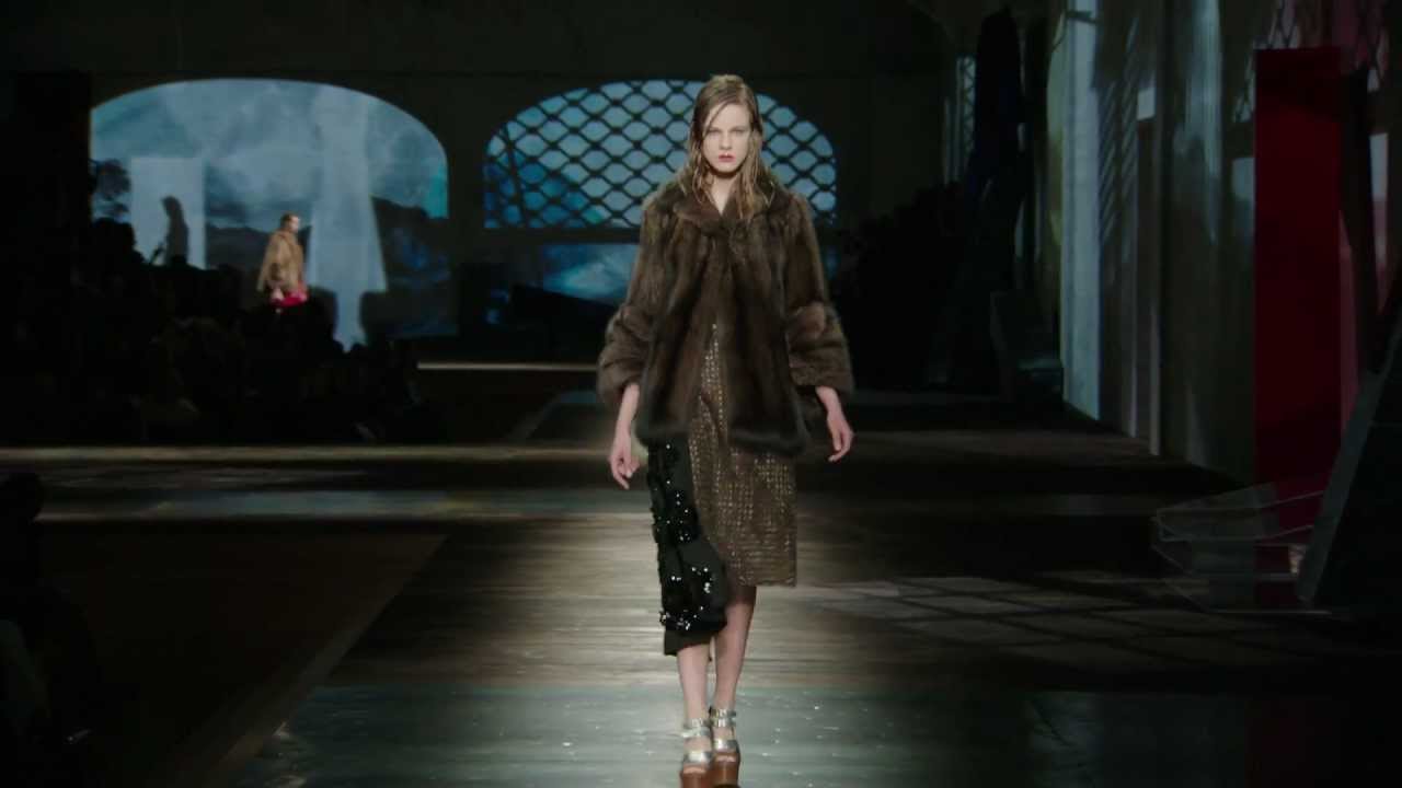 Prada Fall/Winter 2013 Womenswear Show #24