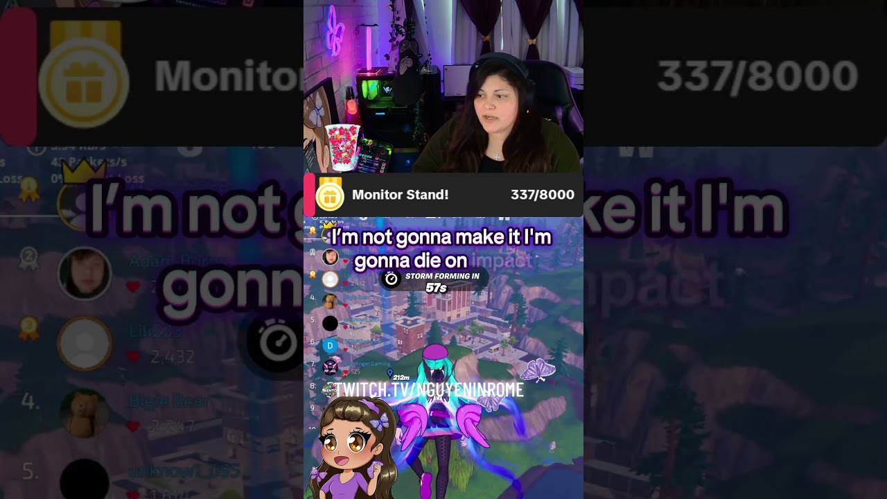 Just vibing on stream. 🥰🤍🦋 