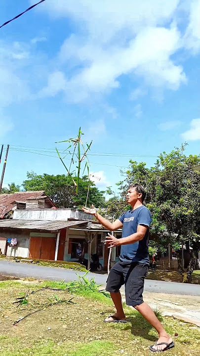 bambu petuk patil lele bisa melayang di udara di dalamnya ada pusaka tongkat naga pasa #bambupetuk