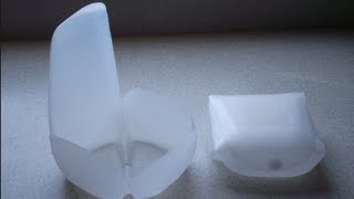 How to Turn a Milk Jug into a Sandwich Box