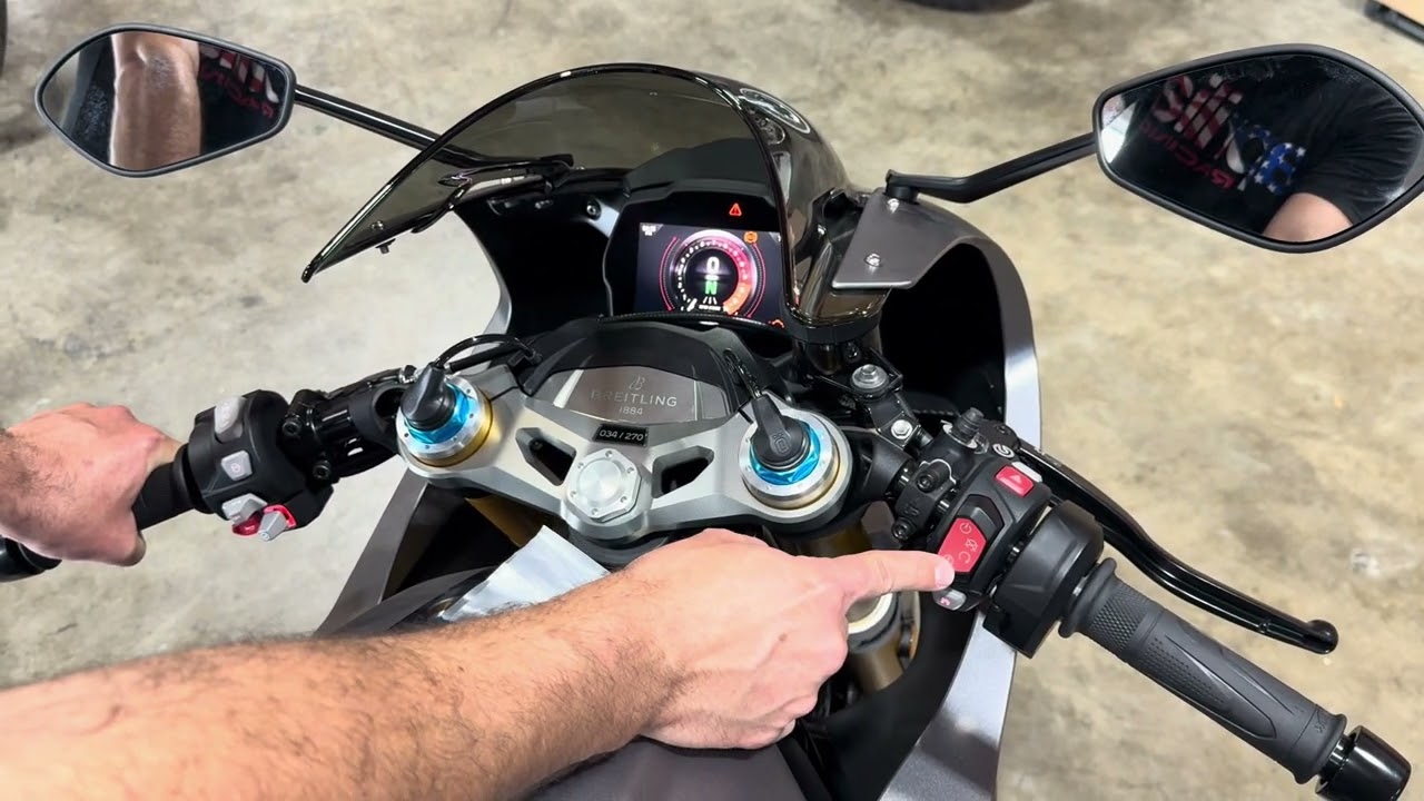 Key fob equipped Triumph Start/Stop process