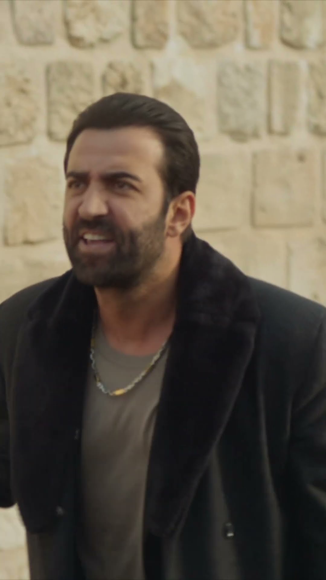 Demir bu kez babasına salladı! #UzakŞehir #Shorts
