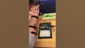 3D printed hand with an EMG signal/servo motor team 4 BME 4503C