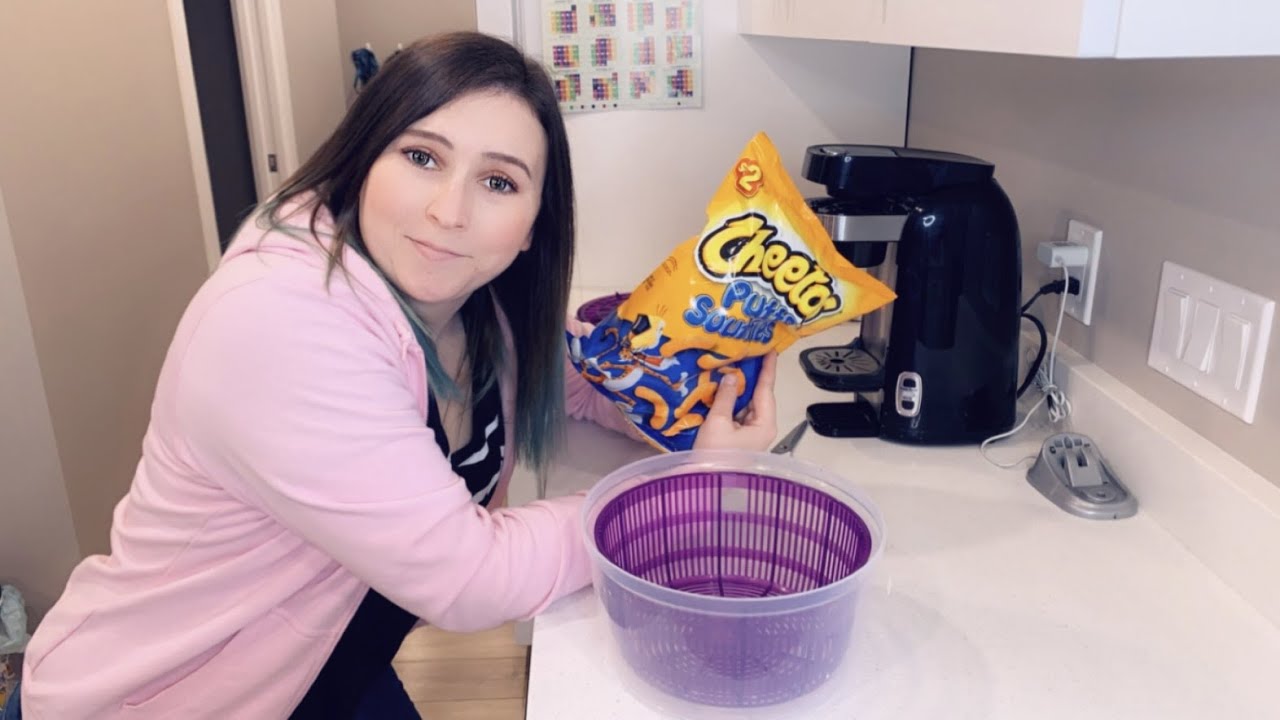 Testing Life Hacks DIY Salad Spinner Crunchy Cheetos! Does It Work