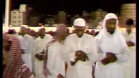 سورة الزلزلة ليلة ٢٢ رمضان ١٤١١ هـ - #الشيخ_علي_الحذيفي