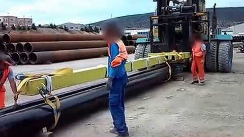 container loading (How to load pipes into container)