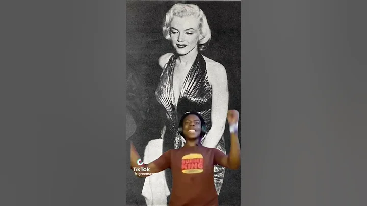 Jayne Mansfield and Marilyn Monroe