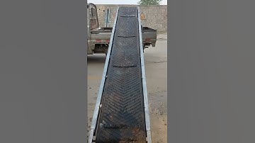 Folding belt conveyor, conveying fertilizer, cement, feed. Logistics loading, easy to solve manpower