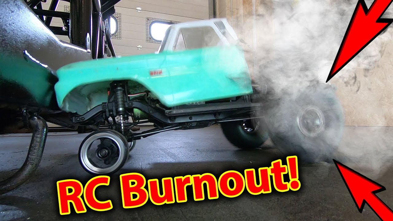 RC Car BURNOUT with INFLATABLE Tires 