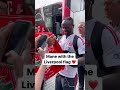 Sadio Mane was all smiles when he saw the Liverpool flag ❤️