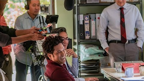 Throwback to Team DBS and Sachin Tendulkar on the #DBSSparks set | #SparkABetterWorld