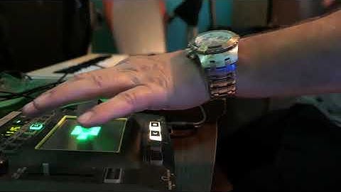 Korg Kaossilator Pro + Korg micro KORG... Korging together....