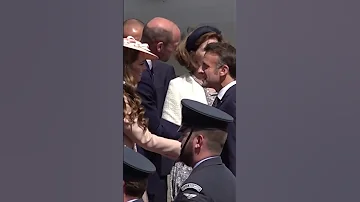 Emmanuel Macron Kisses Princess Kate S Hand As He Arrives In UK Shorts Macron Uk 