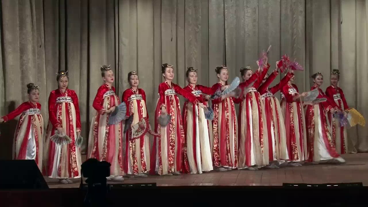 Дши куйбышев. Название отчетного концерта дши. ансамбль танца конфетти углич.
