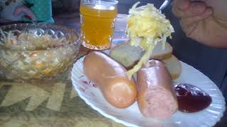 ЗАВТРАК. САРДЕЛЬКИ, КВАШЕНАЯ КАПУСТА / BREAKFAST. SAUSAGES, SAUERCABBAGE