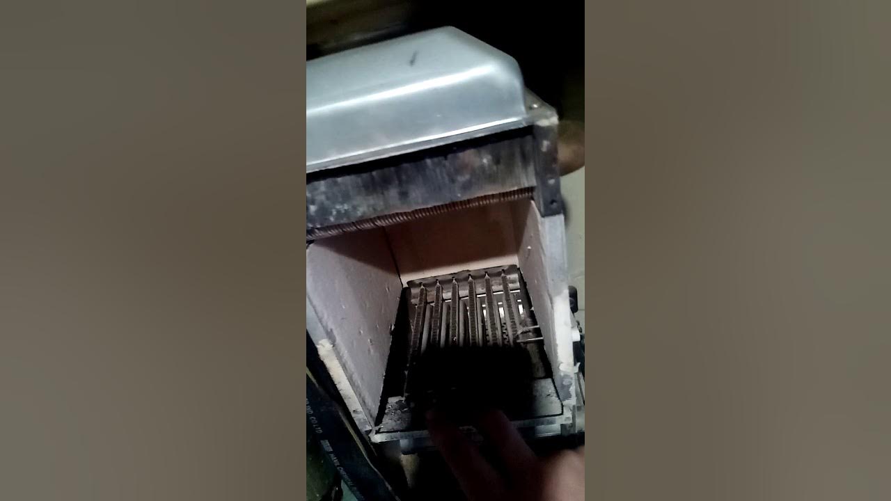 Как снять воздуховод на газовом котле мецуда Ошибка Е2 на котле ДЕУ 100 - YouTube