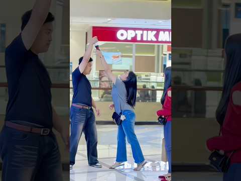 drink exchange joke🤣🥤#prank #funny #funnyshorts #funnyvideo #shortvideo #shorts #comedy #explore