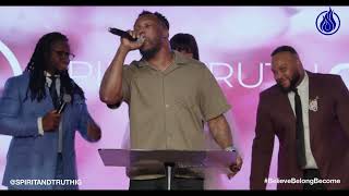 🔥 Jabari Johnson Leading Worship At Spirit And Truth (It Gets HEAVY!)