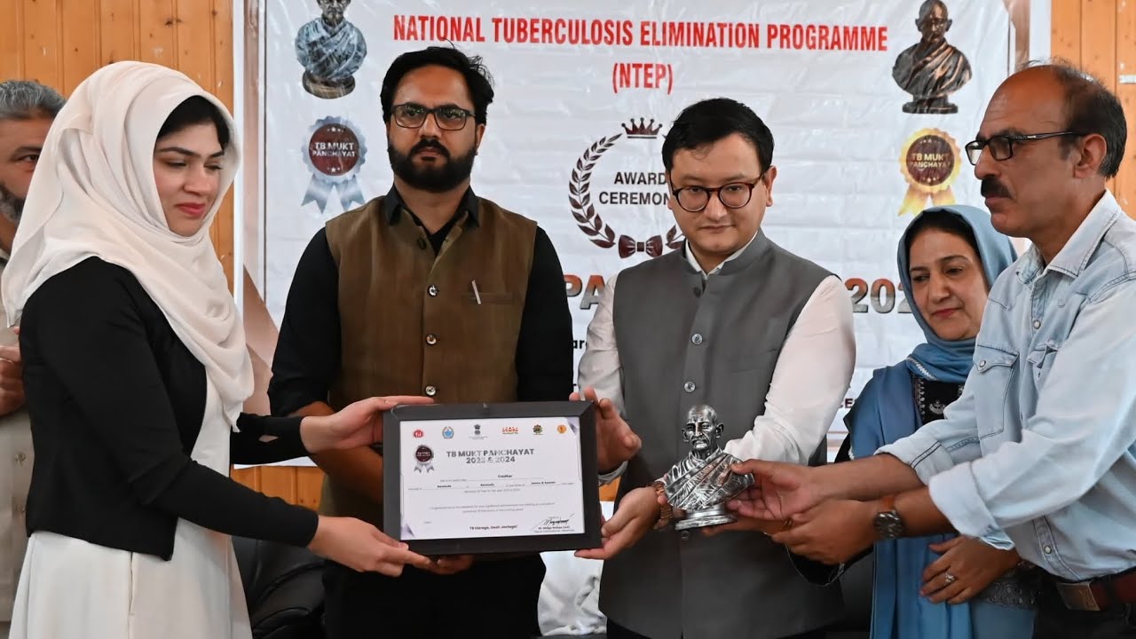 Baramulla Achieves TB Mukt Status in 242 Panchayats, DC Felicitates Health Teams at Award Ceremony