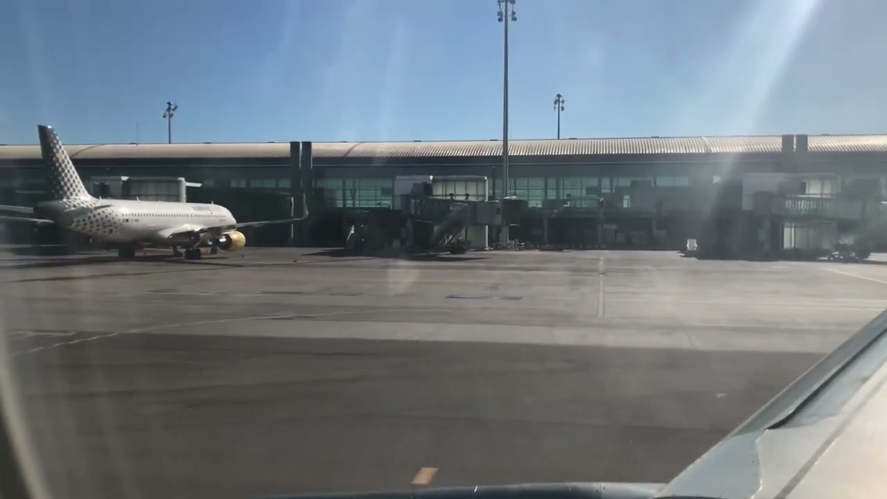 رحلتي - الاقلاع من مطار برشلونه - Barcelona airport- Spain