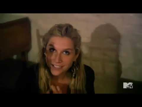 Kesha: My Crazy Beautiful Life - Supernatural S02 E01