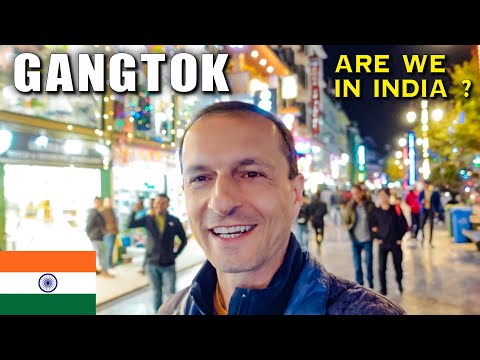 My First Impressions of GANGTOK in SIKKIM (CLEANEST CITY ?) 🇮🇳 Foreigners in India Tour Vlog E24