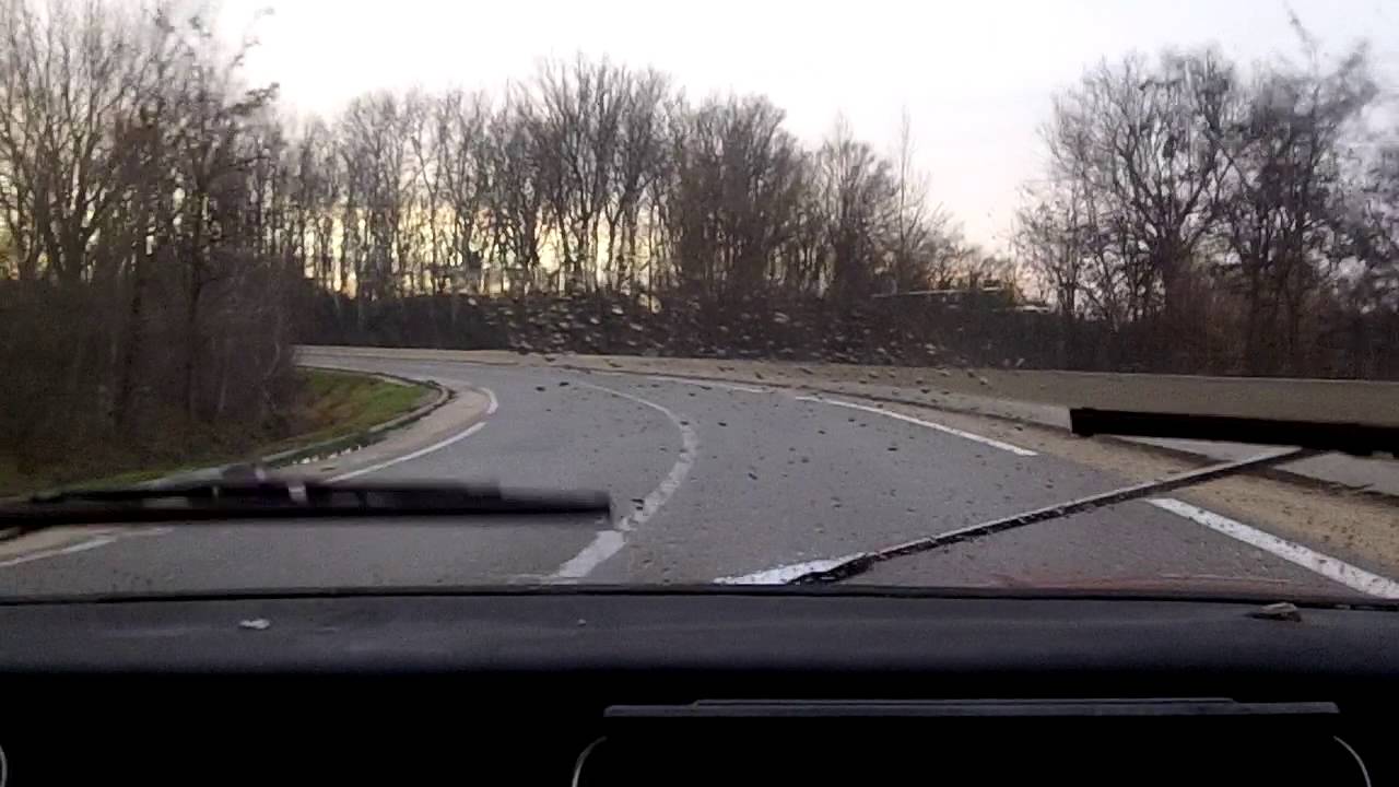 Balade dans Roquemaure en Renault R8 YouTube