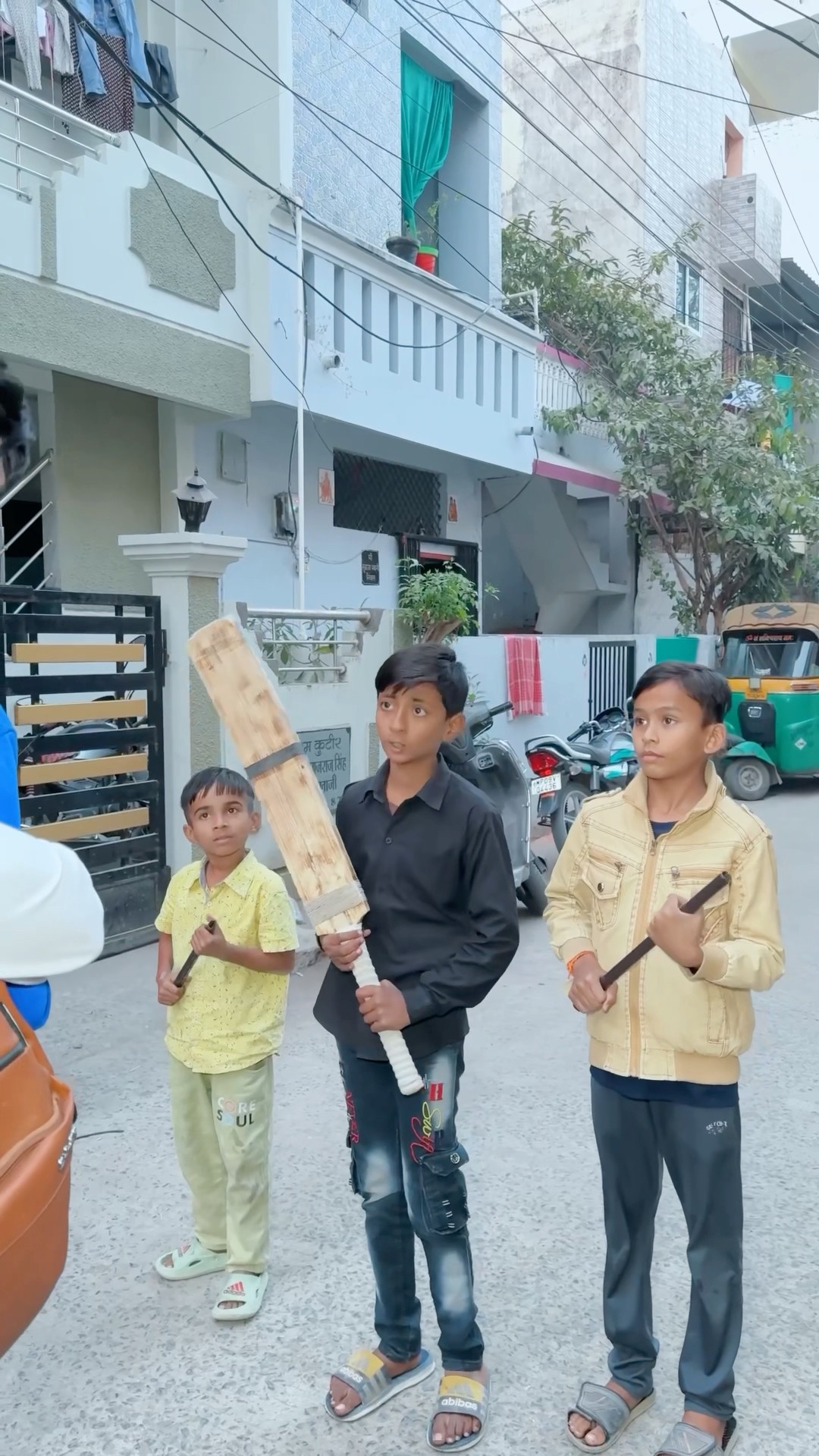 Biwi no.1?||funny videos||#comedy #biwino1 #funny #youtubeshorts #golu008 #padosankabacha
