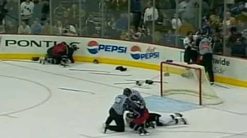 Colby Armstrong vs Ron Hainsey & Andre Roy vs Jody...