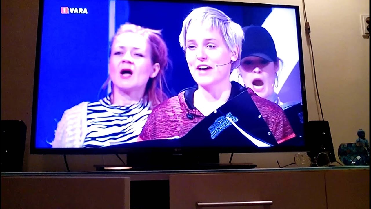 Daar moet een piemel in! - YouTube