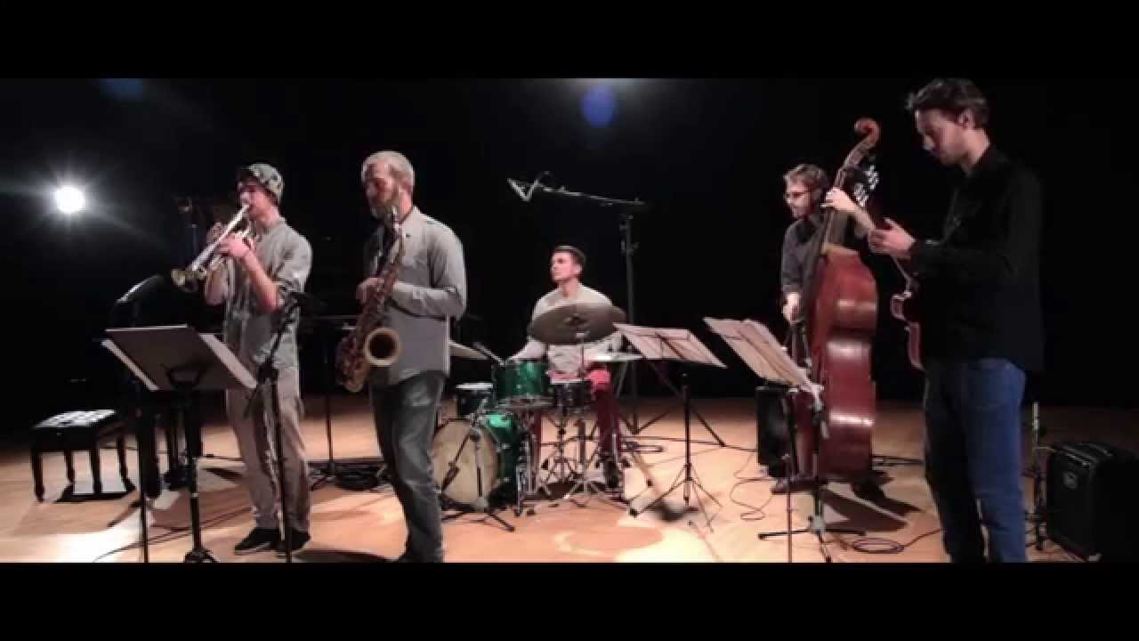 Watch Iago Fernández - Laranxa (live) on YouTube Watch Iago Fernández - Laranxa (live) on YouTube
