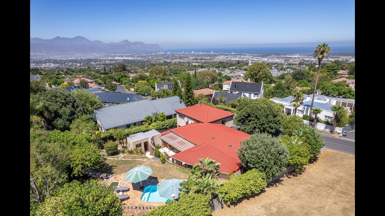 Somerset West, Monte Sereno Suburb. 4 Bedroom HOME & FLAT & VIEWS R5