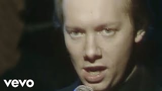 Joe Jackson - It&#39;s Different For Girls (Official Video)