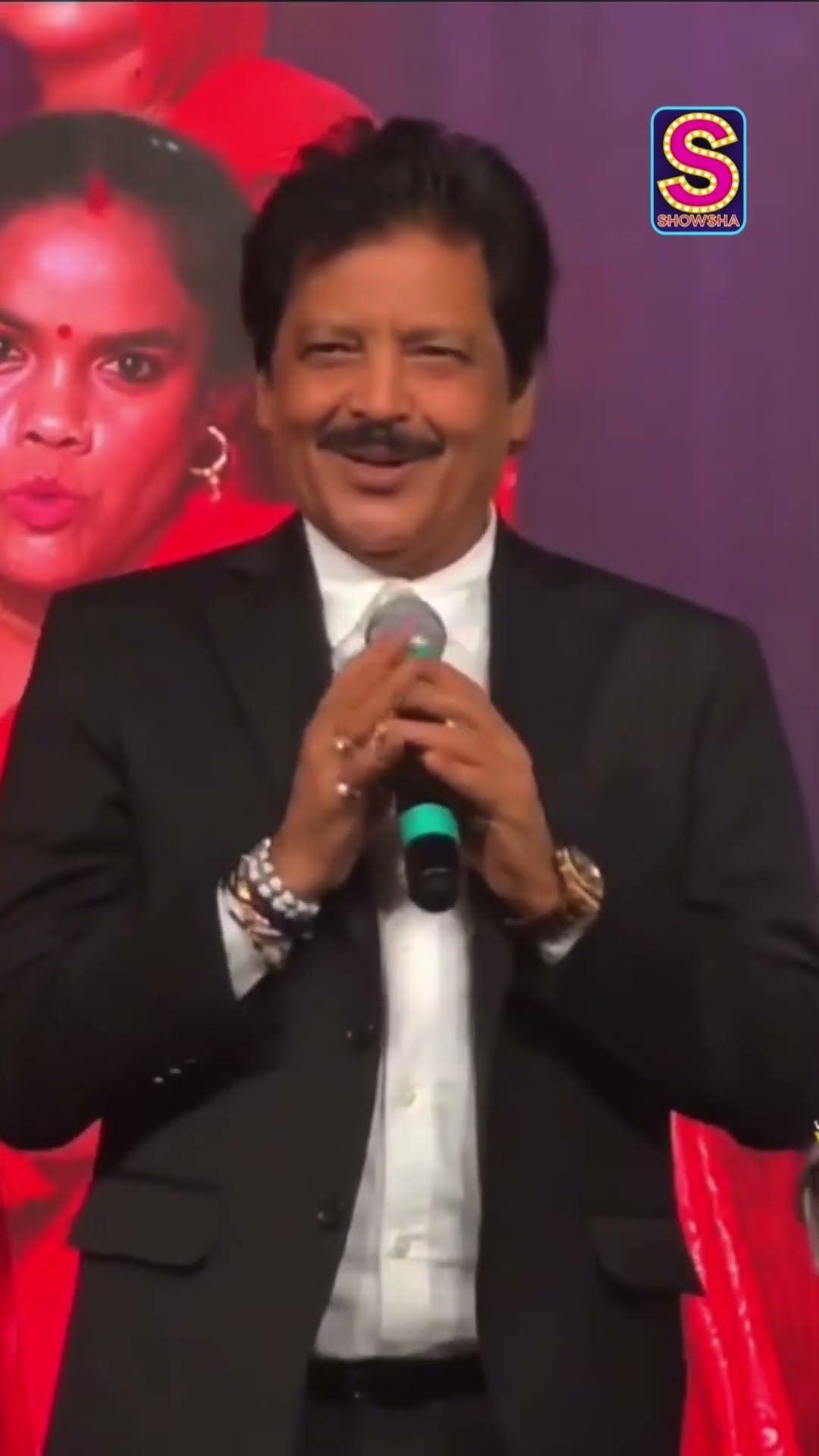 Udit Ki Pappi To Nahi?: Udit Narayan Addresses Kissing Controversy, Calls It Old Video | N18S