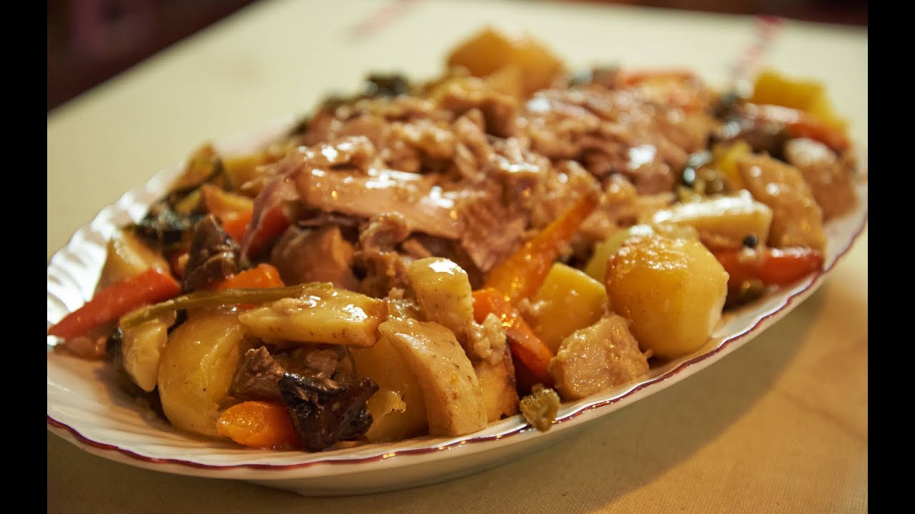 Задушен заек в гърне