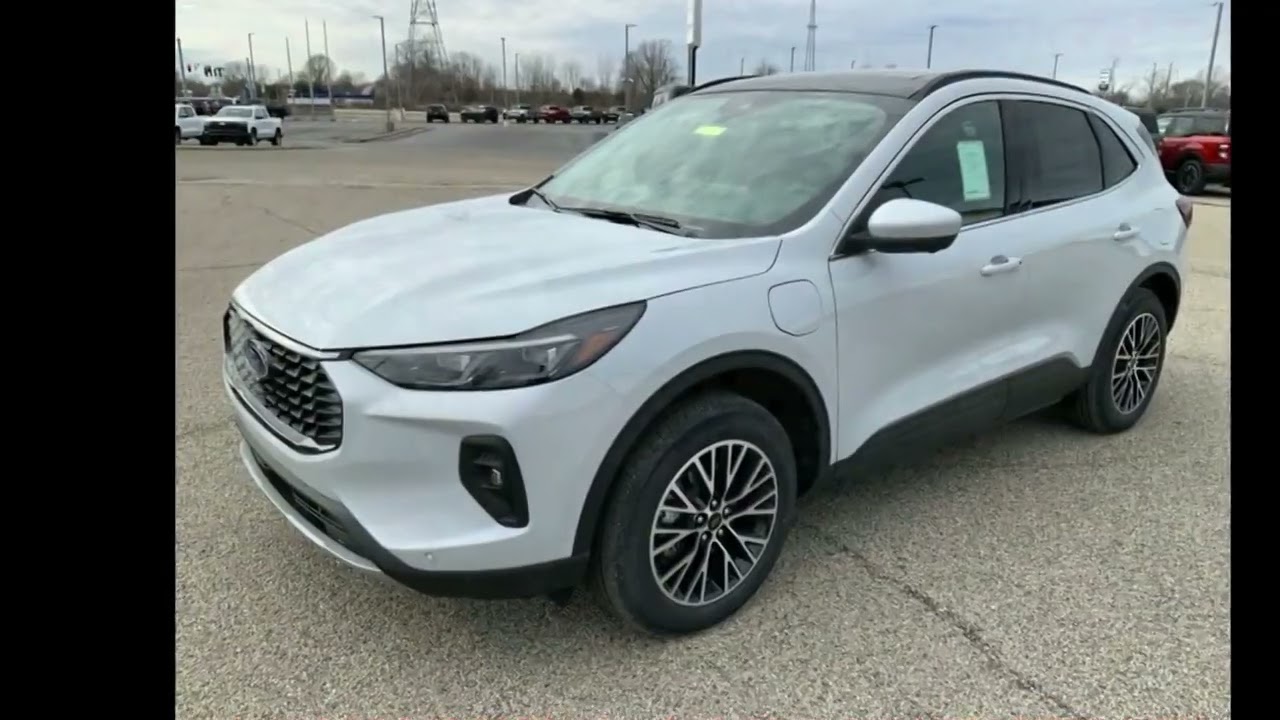New 2025 Ford Escape Base - Mattoon IL