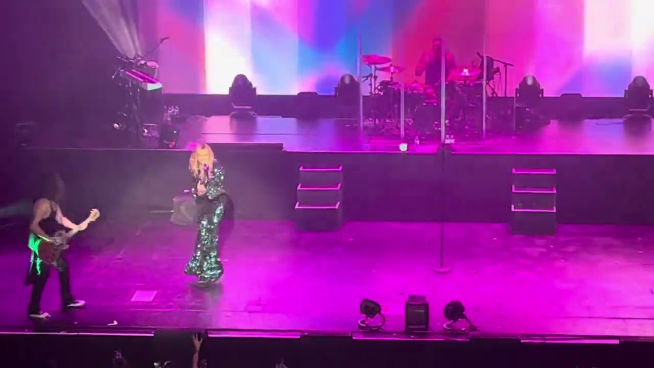 Tokio Hotel Easy live 11/30/2024