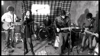 Video-Miniaturansicht von „Radiohead Creep (Cover by Meanwhile)“