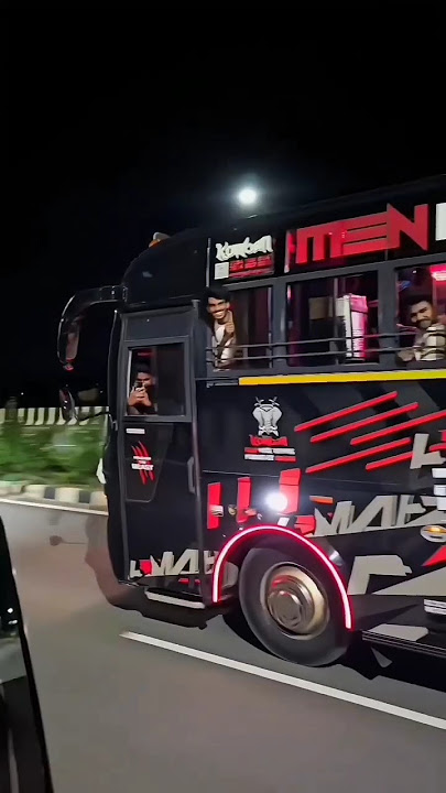 KOMBAN TOURIST BUS 🚌 OVERTAK🤩#keralagram #kerala #touristbuskerala #busloverskerala #explore