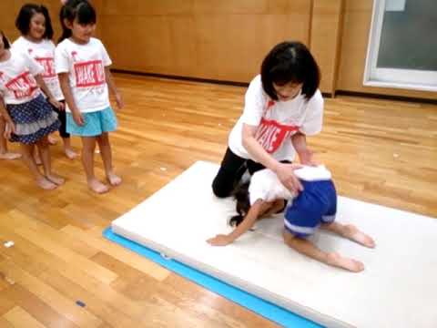 リトミック体操 マット運動 キッズガーデン武蔵小杉教室 指導 梶原和歌子 武蔵小杉、高津、中央林間のキッズダンス教室
