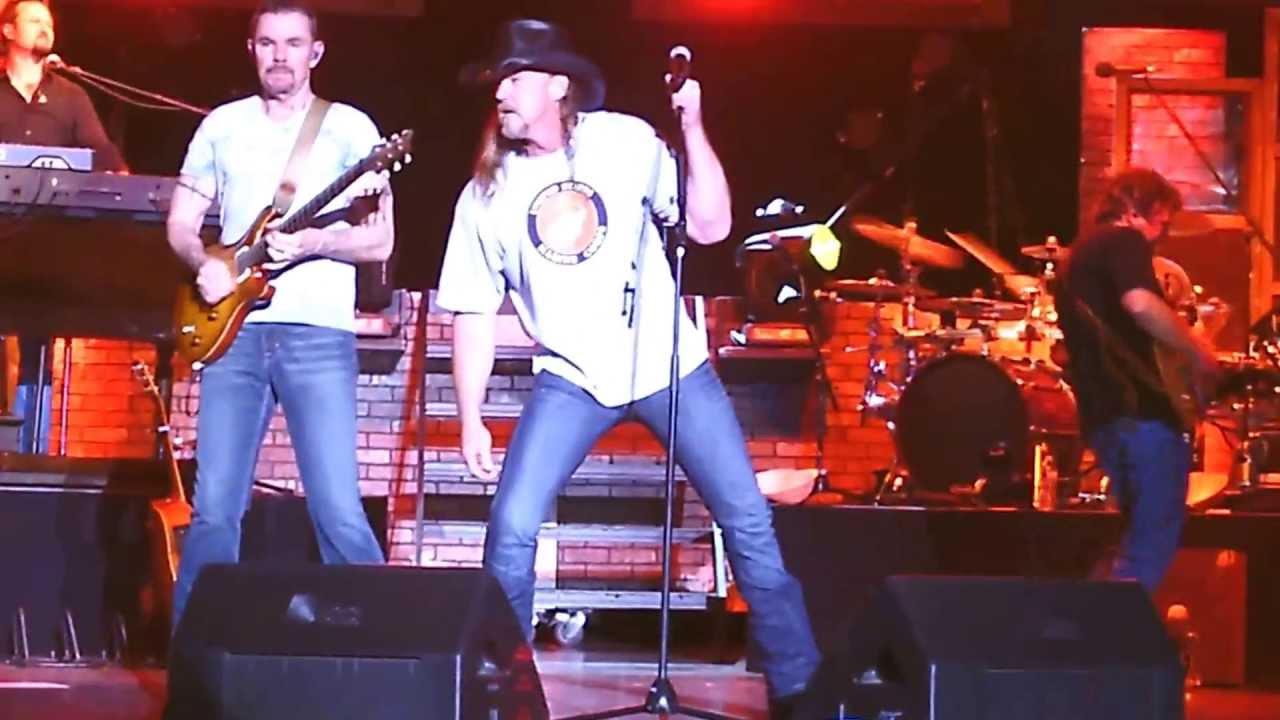 Trace Adkins in Concert Black Oak Amphitheater, Lampe MO 5.26.13