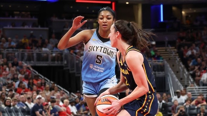 Caitlin Clark pushes back aga*inst idea of rivalry vs. Angel Reese, Chicago  Sky - YouTube