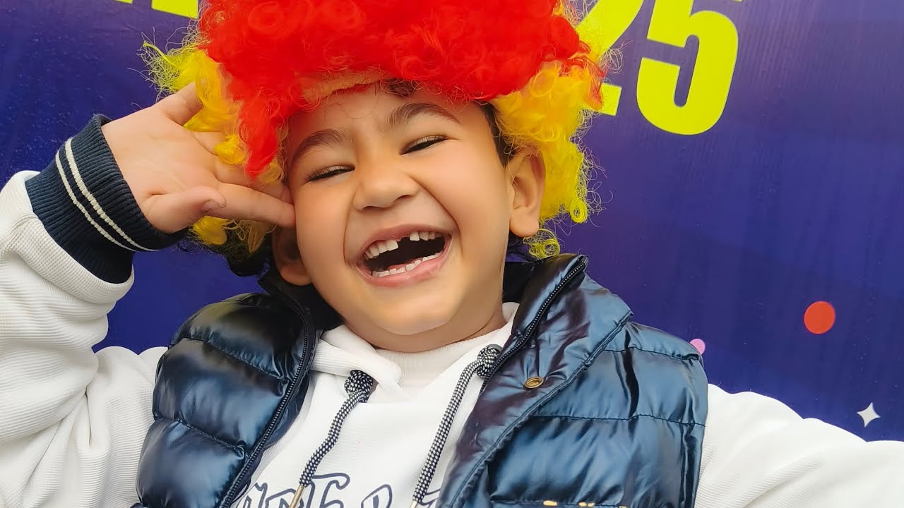 bde bhai ki acting krdi😀 