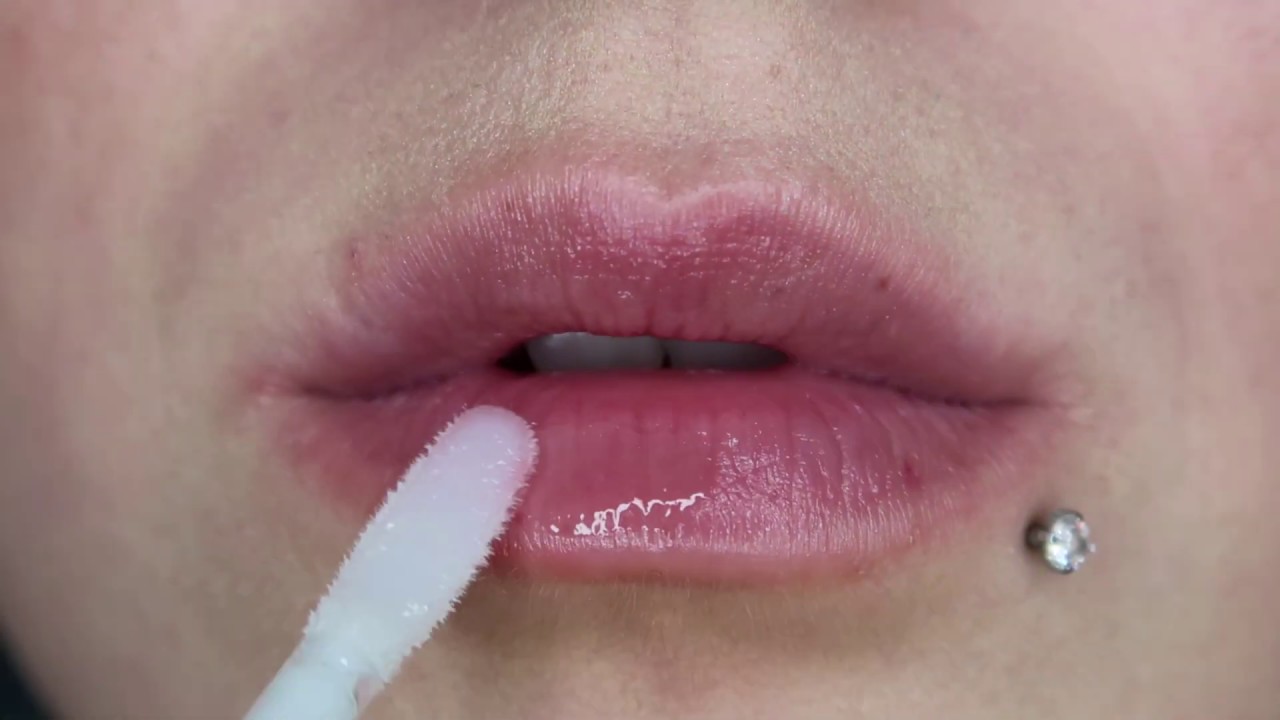 essence Lips Go Wow! Plumping Lipgloss 01 Cool Down! YouTube