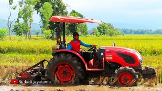 TRAKTOR SAWAH BESAR KIOTI DK4510 DI LAHAN BANYAK AIR