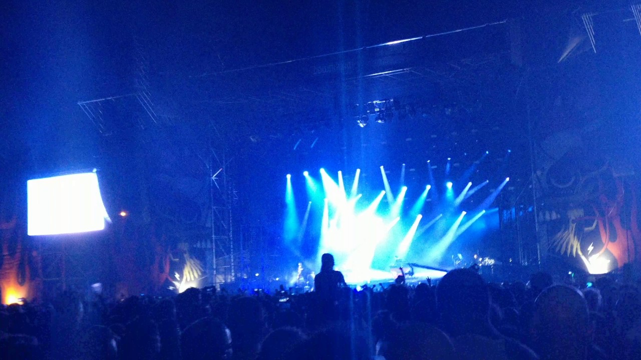 Linkin Park New Divide Live In Madrid