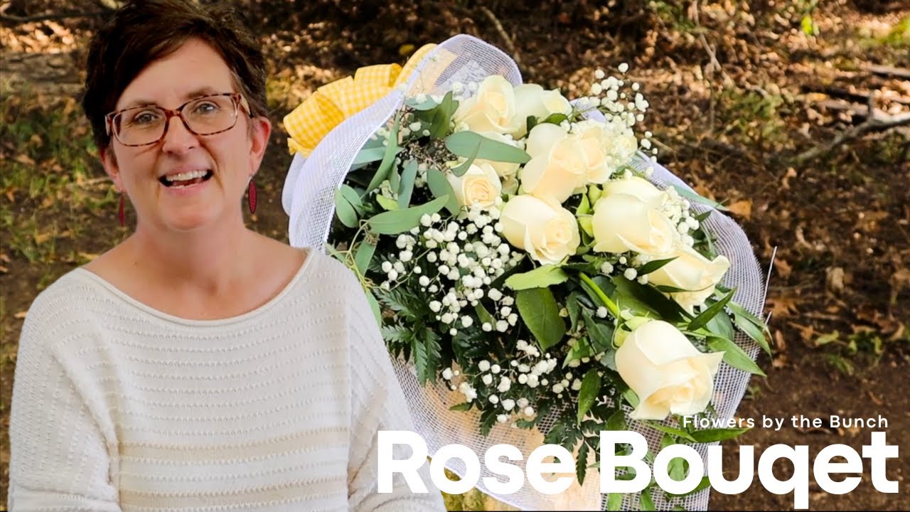 Making a Classic White ROSE Bouquet! - YouTube