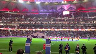 Alineación del Atlético de Madrid en el Wanda Metropolitano - Thunderstruck