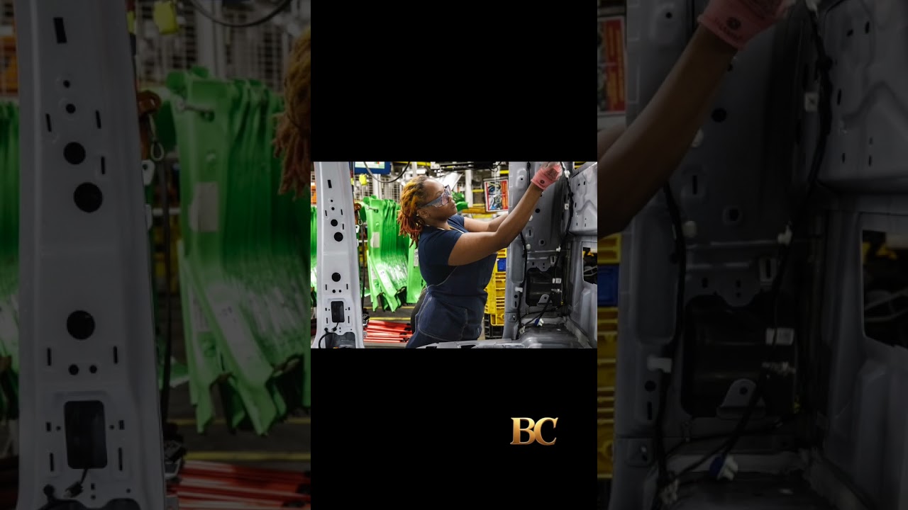 Ford suspends 2025 guidance amid $2.5 billion tariff impact