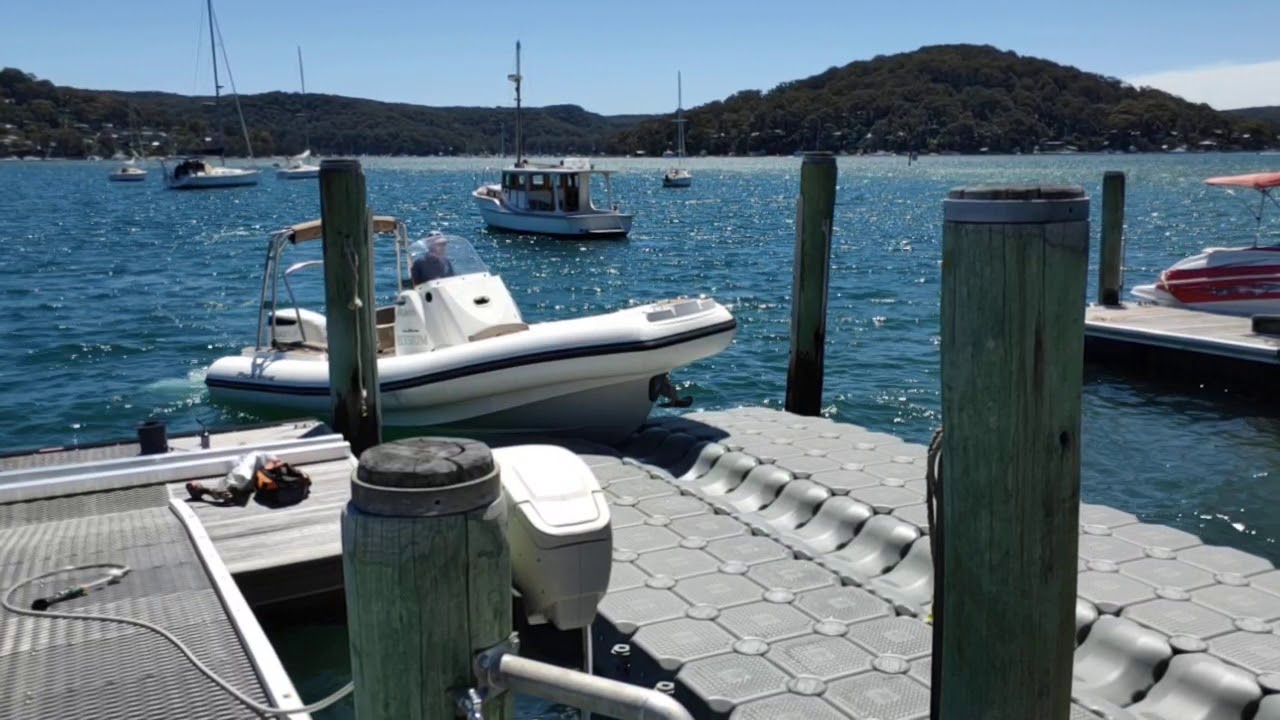 6.5m RIB Driving on to Floating Dry Dock Pontoon YouTube